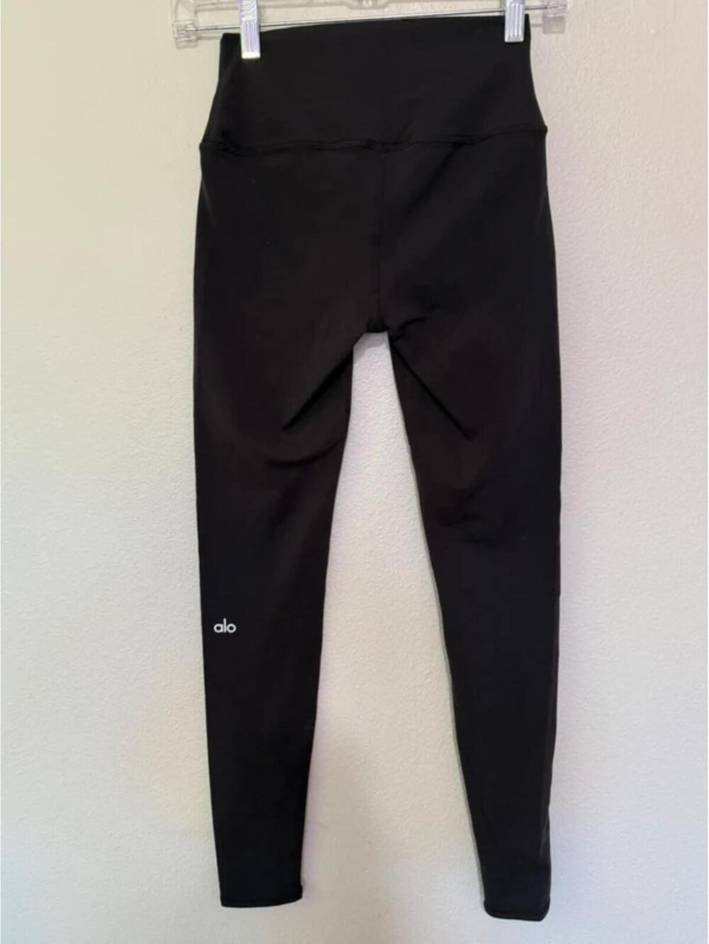 Alo yoga leggings size XS
